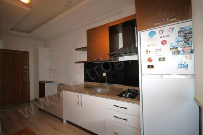 Retrodan Üniversite Hastanesi Civarı Site içi Kiralık Daire Eşyalı 1+1 Yenişehir Çiftlikköy Mah