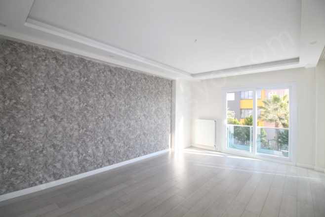 Retrodan Mustafa Kemalde Havuzlu B Mutfaklı Kiralık Daire 3+1 Toroslar Kemal Mah