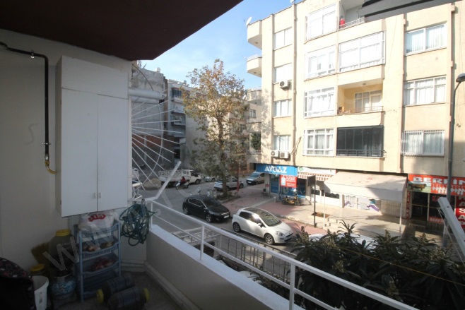 Nusratiye Mah. Akdeniz Satılık Daire |  3+1 Oda | 180M2 2.500.000Tl  Krediye Uygun  | 1. Kat | Doğalgaz(Kombi) | 1 Banyo | 3 Yatak Odası Resim-4