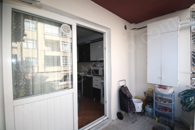 Nusratiye Mah. Akdeniz Satılık Daire |  3+1 Oda | 180M2 2.500.000Tl  Krediye Uygun  | 1. Kat | Doğalgaz(Kombi) | 1 Banyo | 3 Yatak Odası Resim-5