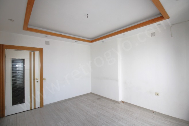Atatürk Mah. Mezitli Satılık Daire |  3+1 Oda | 180M2 4.500.000Tl  Krediye Uygun  | 11. Kat | Doğalgaz(Kombi) | 2 Banyo | 3 Yatak Odası Resim-4
