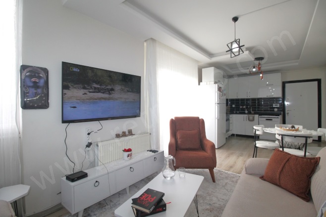 Çiftlikköy Mah. Yenişehir Satılık Daire |  2+1 Oda | 110M2 3.750.000Tl  Krediye Uygun  | 9. Kat | Doğalgaz(Kombi) | 1 Banyo | 2 Yatak Odası Resim-1