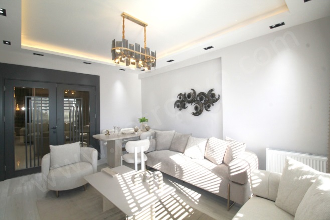 Merkez Mah. Mezitli Satılık Daire |  2+1 Oda | 120M2 6.500.000Tl  Krediye Uygun  | 1. Kat | Doğalgaz(Kombi) | 2 Banyo | 2 Yatak Odası Resim-3