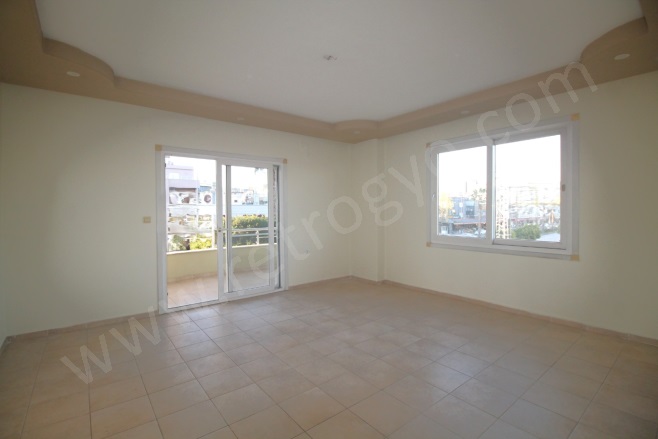 Eğriçam Mah. Yenişehir Kiralık Daire |  3+1 Oda | 180M2 Aylık 17.000Tl  Krediye Uygun  | 1. Kat | Klima | 1 Banyo | 3 Yatak Odası Resim-4