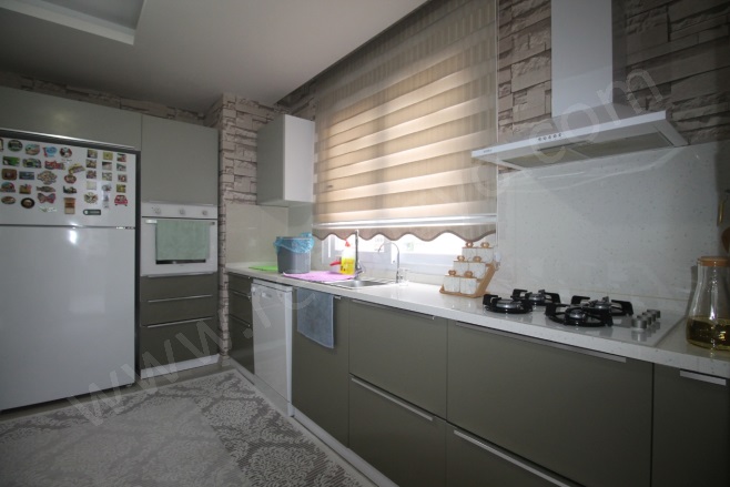 Hüseyin Okan Merzeci Mah. Toroslar Satılık Daire |  3+1 Oda | 190M2 7.600.000Tl  Krediye Uygun  | 3. Kat | Doğalgaz(Kombi) | 2 Banyo | 3 Yatak Odası Resim-5