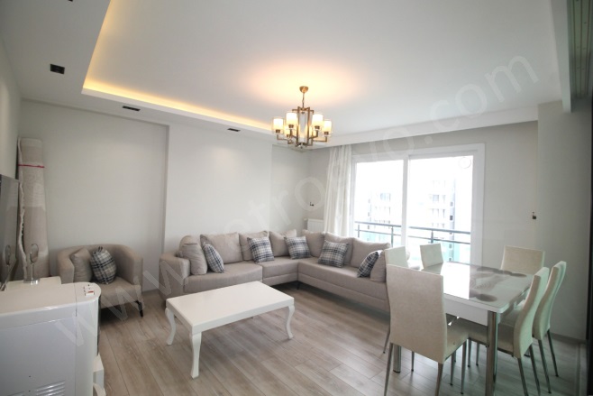 Deniz Mah. Mezitli Satılık Daire |  3+1 Oda | 180M2 5.175.000Tl | 12. Kat | Doğalgaz(Kombi) | 2 Banyo | 3 Yatak Odası Resim-3