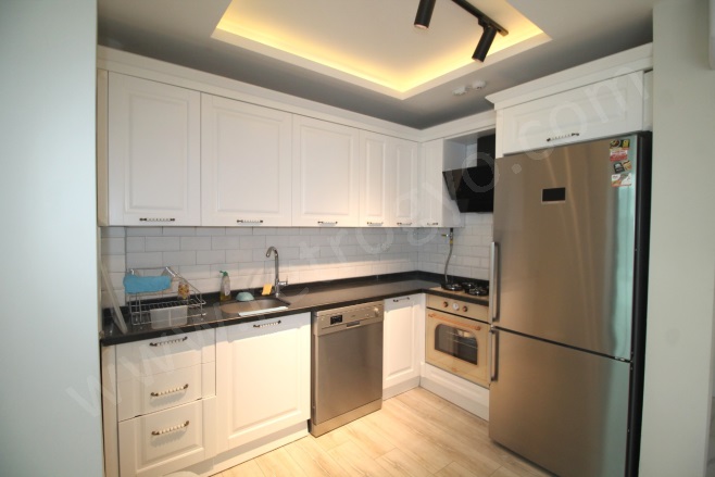 Deniz Mah. Mezitli Satılık Daire |  3+1 Oda | 180M2 5.175.000Tl | 12. Kat | Doğalgaz(Kombi) | 2 Banyo | 3 Yatak Odası Resim-4