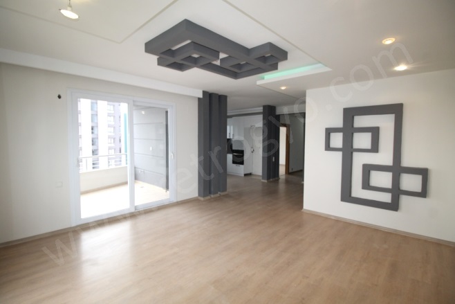 Merkez Mah. Mezitli Kiralık Daire |  3+1 Oda | 180M2 Aylık 30.000Tl  Krediye Uygun  | 12. Kat | Klima | 2 Banyo | 3 Yatak Odası Resim-3