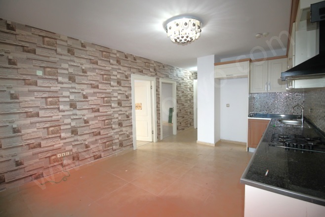 Merkez Mah. Mezitli Satılık Daire |  2+1 Oda | 110M2 3.500.000Tl  Krediye Uygun  | 1. Kat | Doğalgaz(Kombi) | 1 Banyo | 2 Yatak Odası Resim-3