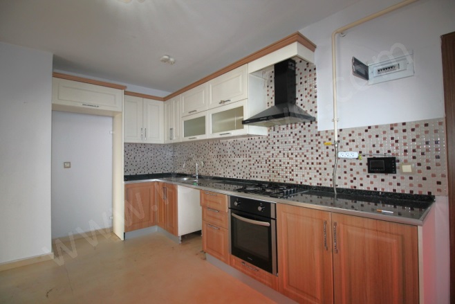 Merkez Mah. Mezitli Satılık Daire |  2+1 Oda | 110M2 3.500.000Tl  Krediye Uygun  | 1. Kat | Doğalgaz(Kombi) | 1 Banyo | 2 Yatak Odası Resim-5