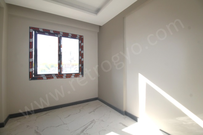 Merkez Mah. Mezitli Satılık Daire |  1+1 Oda | 65M2 2.500.000Tl  Krediye Uygun  Eşyalı  | Yüksek Giriş | Doğalgaz(Kombi) | 1 Banyo | 1 Yatak Odası Resim-2