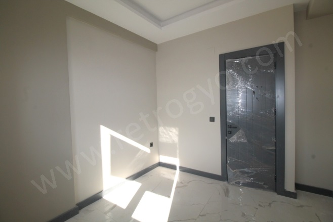Merkez Mah. Mezitli Satılık Daire |  1+1 Oda | 65M2 2.500.000Tl  Krediye Uygun  Eşyalı  | Yüksek Giriş | Doğalgaz(Kombi) | 1 Banyo | 1 Yatak Odası Resim-3