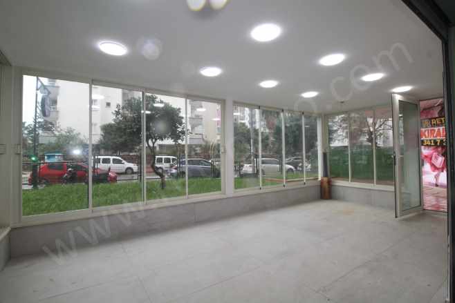 Retrodan Forum Avm Civarı içi Yenilenmiş Masrafsız Kiralık Dükkan Mağaza Yenişehir Güvenevler Mah
