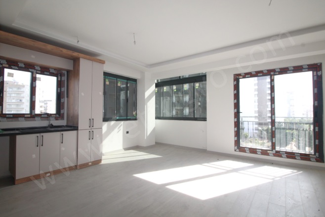 Merkez Mah. Mezitli Kiralık Daire |  2+1 Oda | 110M2 Aylık 30.000Tl  Krediye Uygun  | 2. Kat | Doğalgaz(Kombi) | 2 Banyo | 2 Yatak Odası Resim-2