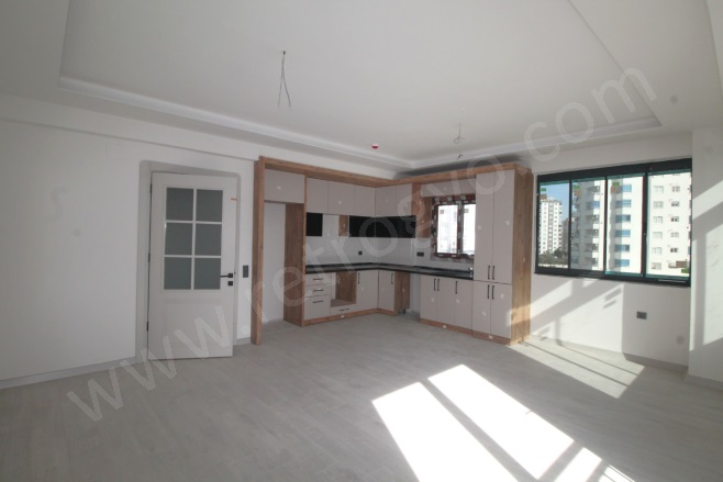 Merkez Mah. Mezitli Kiralık Daire |  2+1 Oda | 110M2 Aylık 30.000Tl  Krediye Uygun  | 2. Kat | Doğalgaz(Kombi) | 2 Banyo | 2 Yatak Odası Resim-3