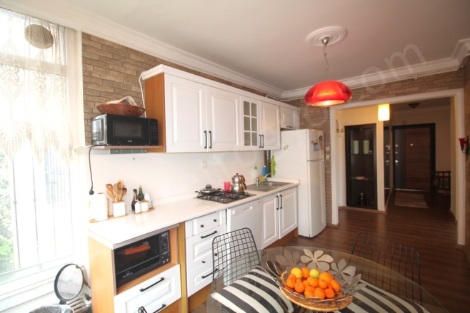 Hürriyet Mah. Yenişehir Satılık Daire |  3+1 Oda | 170M2 4.400.000Tl  Krediye Uygun  | 2. Kat | Doğalgaz(Kombi) | 1 Banyo | 3 Yatak Odası Resim-3