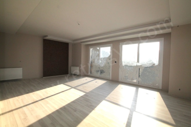 Merkez Mah. Mezitli Satılık Daire |  4+1 Oda | 210M2 6.150.000Tl  Krediye Uygun  | 1. Kat | Doğalgaz(Kombi) | 2 Banyo | 4 Yatak Odası Resim-1