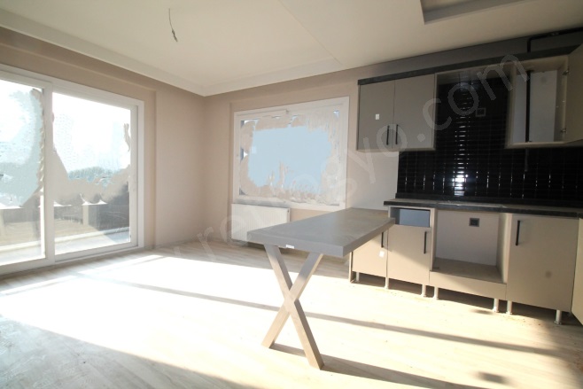 Merkez Mah. Mezitli Satılık Daire |  4+1 Oda | 210M2 6.250.000Tl  Krediye Uygun  | 1. Kat | Doğalgaz(Kombi) | 2 Banyo | 4 Yatak Odası Resim-4