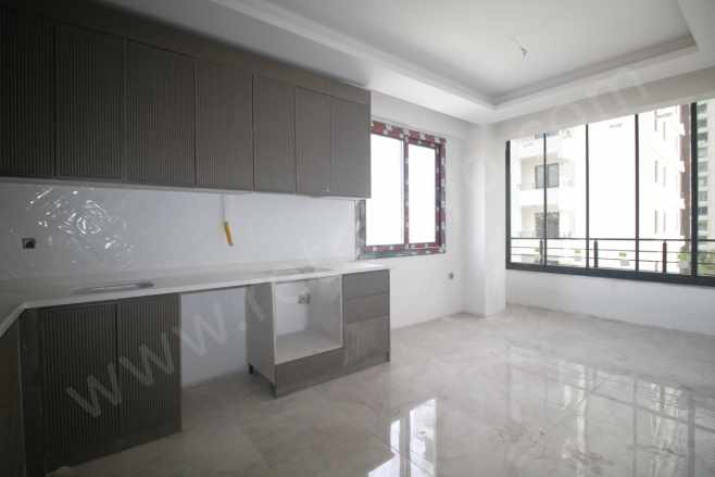 Retro’Dan Mezitli’Nin Yükselen Bölgesinde Yerinizi Ayıracağınız Lüks 3+1 Satılık Daire Merkez Mah