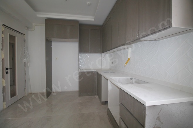 Merkez Mah. Mezitli Satılık Daire |  3+1 Oda | 150M2 6.250.000Tl  Krediye Uygun  | 1. Kat | Doğalgaz(Kombi) | 2 Banyo | 3 Yatak Odası Resim-4