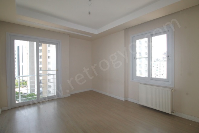 Merkez Mah. Mezitli Satılık Daire |  3+1 Oda | 190M2 6.150.000Tl  Krediye Uygun  | 5. Kat | Doğalgaz(Kombi) Resim-4