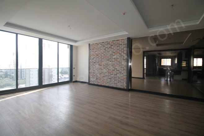 Merkez Mah. Mezitli Satılık Daire |  5+1 Oda | 220M2 7.100.000Tl  Krediye Uygun  | 6. Kat | Doğalgaz(Kombi) | 2 Banyo | 5 Yatak Odası Resim-5