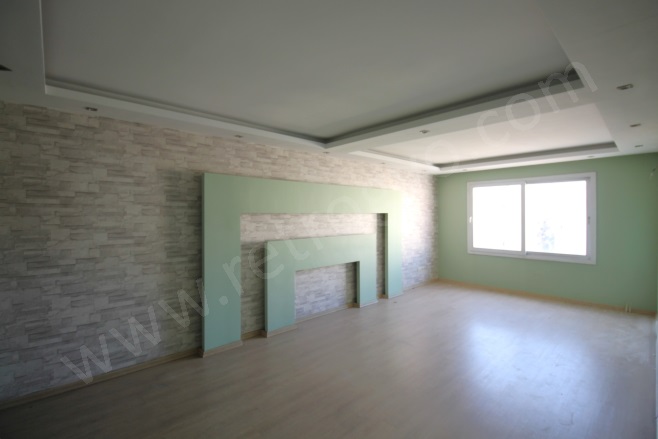 Mahmudiye Mah. Akdeniz Kiralık Ofis / Büro |  2+1 Oda | 130M2 Aylık 17.000Tl  Krediye Uygun  | 5. Kat | Klima | 2 Banyo Resim-4