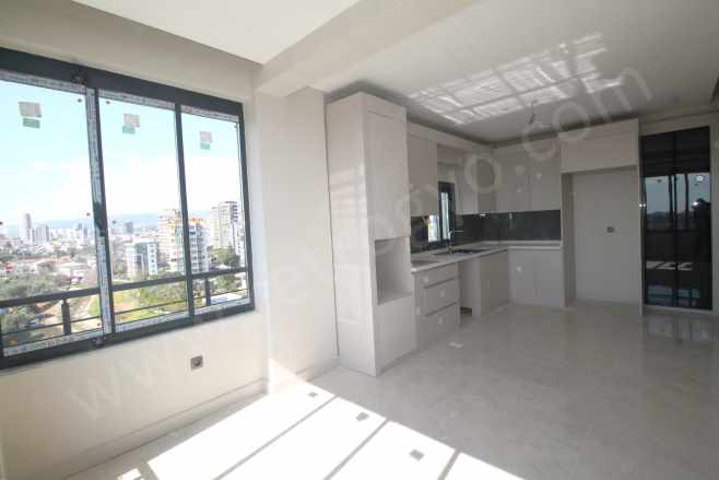 Retro’Dan Yenişehir’in Gözde Semtinde Hayallerinize Bir Adım Daha Yakın 4+1 Satılık Daire 50 Yıl Mah