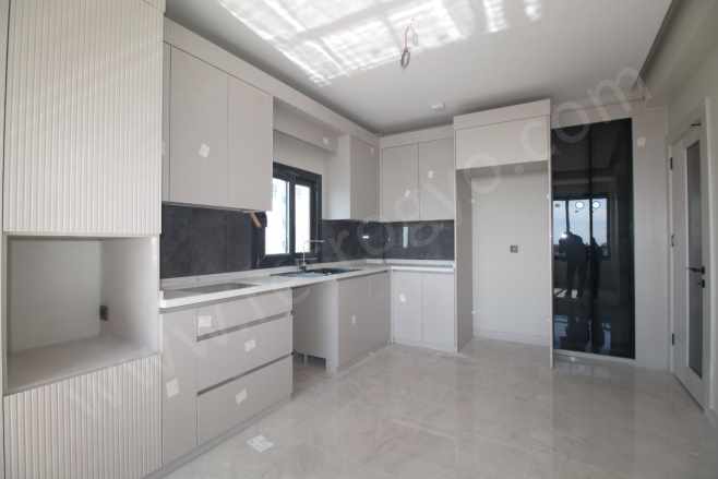 Retro’Dan Yenişehir’in Gözde Semtinde Hayallerinize Bir Adım Daha Yakın 4+1 Satılık Daire 50 Yıl Mah