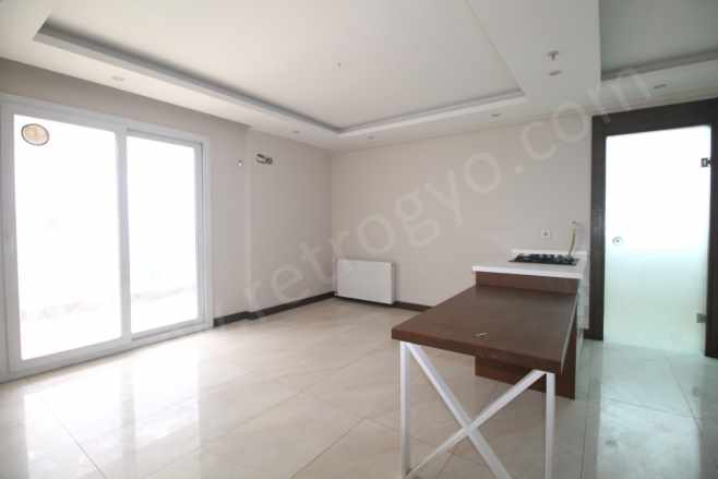 Retro’Dan Kuyuluk Mah’De Lüks Konsept Site içerisinde Kiralık Daire 4+1 Mezitli