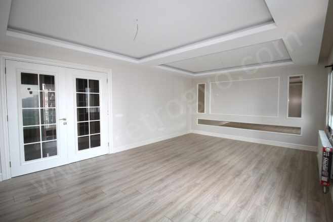 Retro’Dan Modern Dizaynı Kaliteli Malzemesiyle Site içi Havuzlu Sıfır 4+1 Kiralık Daire Yenişehir Çiftlikköy Mah