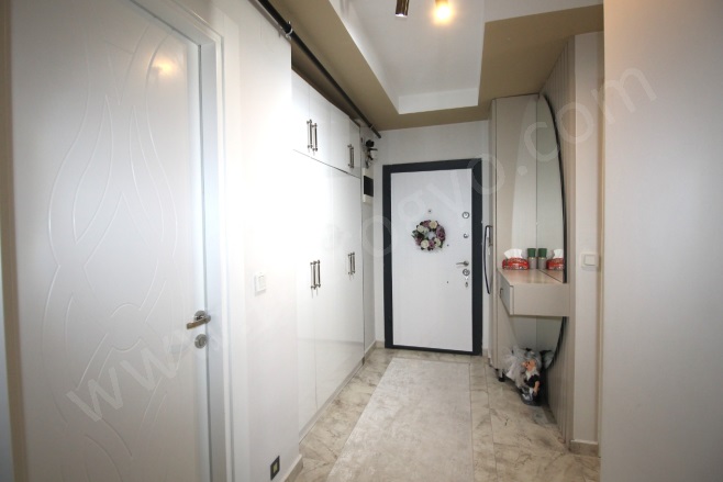 Hürriyet Mah. Yenişehir Satılık Daire |  2+1 Oda | 130M2 4.300.000Tl  Krediye Uygun  | 4. Kat | Doğalgaz(Kombi) | 2 Banyo | 2 Yatak Odası Resim-3