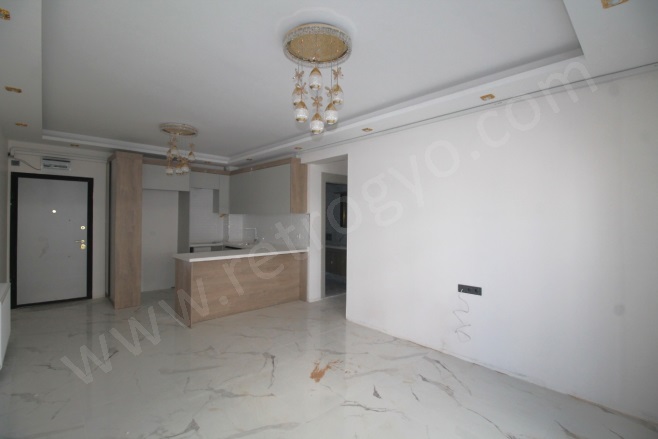 Eski Mezitli Mah. Mezitli Satılık Daire |  3+1 Oda | 120M2 6.500.000Tl  Krediye Uygun  | 1. Kat | Doğalgaz(Kombi) | 2 Banyo | 3 Yatak Odası Resim-1
