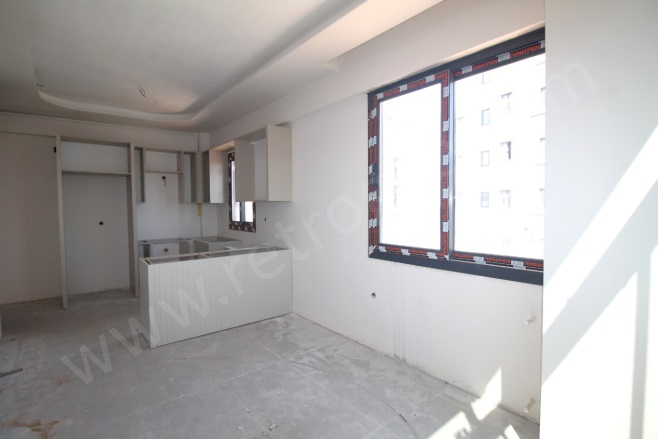 Eski Mezitli Mah. Mezitli Satılık Daire |  3+1 Oda | 150M2 5.500.000Tl  Krediye Uygun  | 1. Kat | Doğalgaz(Kombi) | 2 Banyo | 3 Yatak Odası Resim-1
