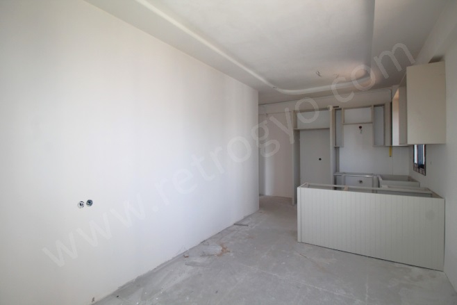 Eski Mezitli Mah. Mezitli Satılık Daire |  3+1 Oda | 150M2 5.500.000Tl  Krediye Uygun  | 1. Kat | Doğalgaz(Kombi) | 2 Banyo | 3 Yatak Odası Resim-2