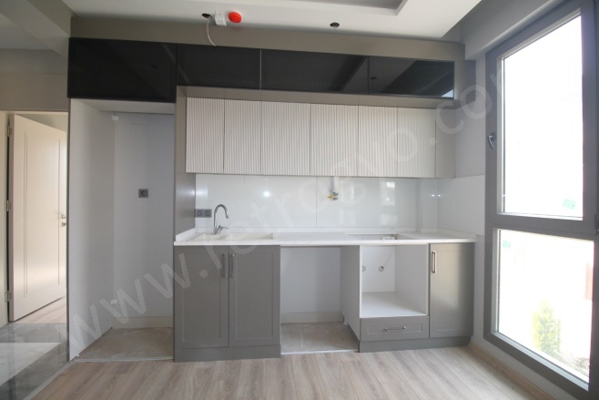 50. Yıl Mah. Yenişehir Satılık Daire |  2+1 Oda | 120M2 5.500.000Tl  Krediye Uygun  | 1. Kat | Doğalgaz(Kombi) | 1 Banyo | 2 Yatak Odası Resim-3