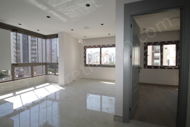 Merkez Mah. Mezitli Satılık Daire |  2+1 Oda | 110M2 3.800.000Tl  Krediye Uygun  | 3. Kat | Doğalgaz(Kombi) | 2 Banyo | 2 Yatak Odası Resim-4