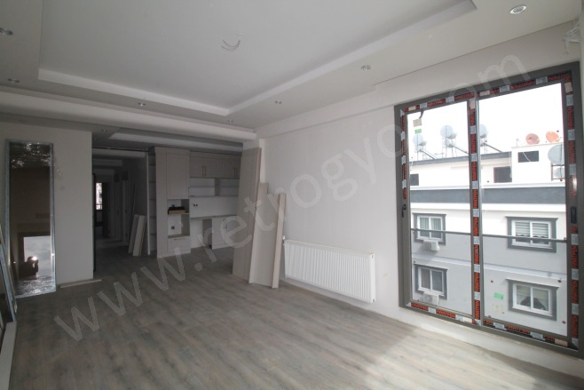 Menteş Mah. Yenişehir Satılık Daire |  3+1 Oda | 160M2 9.500.000Tl  Krediye Uygun  | 1. Kat | Doğalgaz(Kombi) | 2 Banyo | 3 Yatak Odası Resim-3