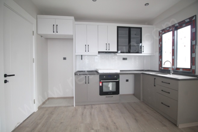 Gazi Mah. Yenişehir Kiralık Daire |  2+1 Oda | 120M2 Aylık 28.000Tl  Krediye Uygun  | 4. Kat | Doğalgaz(Kombi) | 2 Banyo | 2 Yatak Odası Resim-2