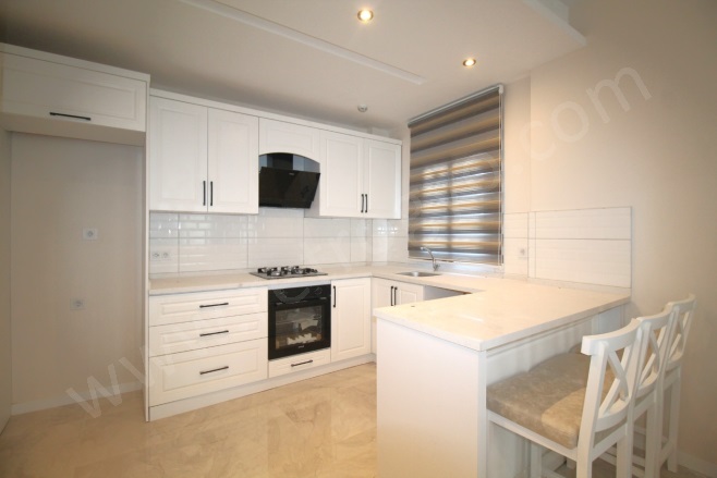 Davultepe Mah. Mezitli Satılık Daire |  2+1 Oda | 120M2 3.750.000Tl  Krediye Uygun  | 1. Kat | Doğalgaz(Kombi) | 2 Banyo | 2 Yatak Odası Resim-3