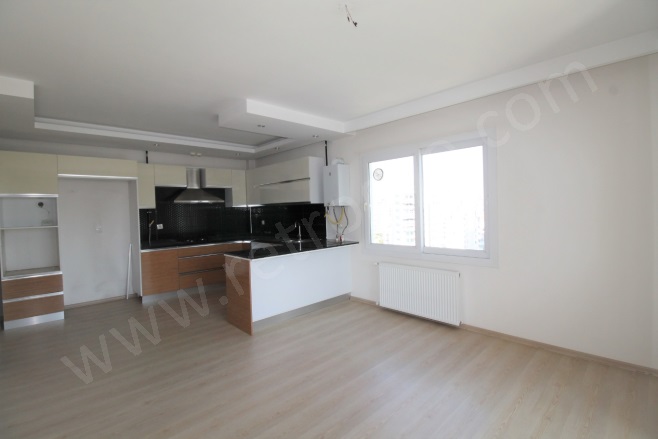 Menteş Mah. Yenişehir Satılık Daire |  4+1 Oda | 200M2 9.250.000Tl  Krediye Uygun  | 3. Kat | Doğalgaz(Kombi) | 2 Banyo | 4 Yatak Odası Resim-3