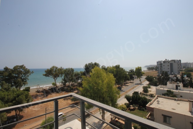 Deniz Mah. Mezitli Satılık Daire |  3+1 Oda | 180M2 8.750.000Tl  Krediye Uygun  | 4. Kat | Doğalgaz(Kombi) | 2 Banyo | 3 Yatak Odası Resim-1