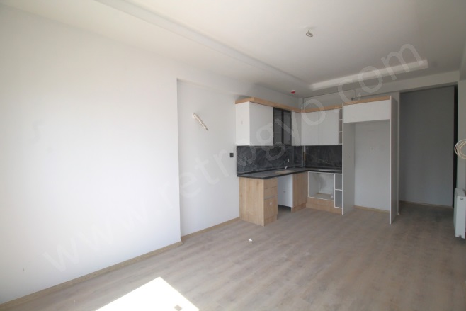 Akdeniz Mah. Mezitli Kiralık Daire |  2+1 Oda | 110M2 Aylık 30.000Tl  Krediye Uygun  | 4. Kat | Doğalgaz(Kombi) | 2 Banyo | 2 Yatak Odası Resim-1