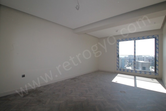 50. Yıl Mah. Yenişehir Satılık Daire |  4+1 Oda | 200M2 8.750.000Tl  Krediye Uygun  | 6. Kat | Doğalgaz(Kombi) | 2 Banyo | 4 Yatak Odası Resim-5