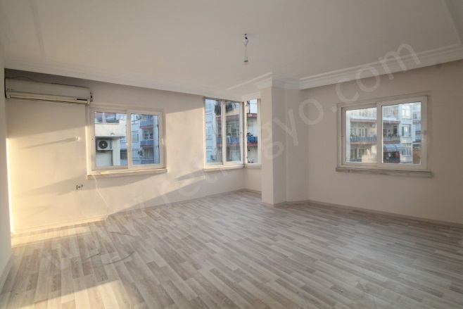 Çankaya Mah. Akdeniz Kiralık Daire |  3+1 Oda | 170M2 Aylık 18.000Tl  Krediye Uygun  | 2. Kat | Güneş Enerjisi | 1 Banyo | 3 Yatak Odası Resim-2