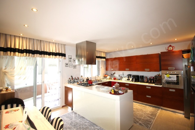 Fuatmorel Mah. Yenişehir Satılık Daire |  4+1 Oda | 250M2 18.250.000Tl | 10. Kat | Doğalgaz(Kombi) | 2 Banyo | 4 Yatak Odası Resim-5