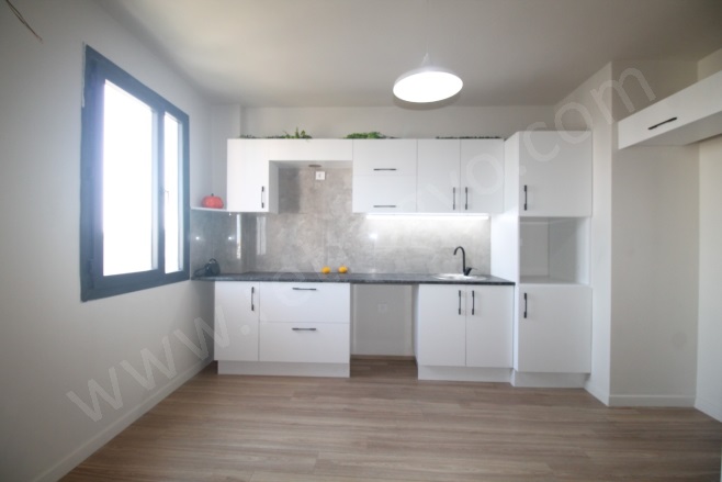 75.Yıl Mah. Mezitli Satılık Daire |  3+1 Oda | 160M2 4.100.000Tl  Krediye Uygun  | 7. Kat | Doğalgaz(Kombi) | 1 Banyo | 3 Yatak Odası Resim-3