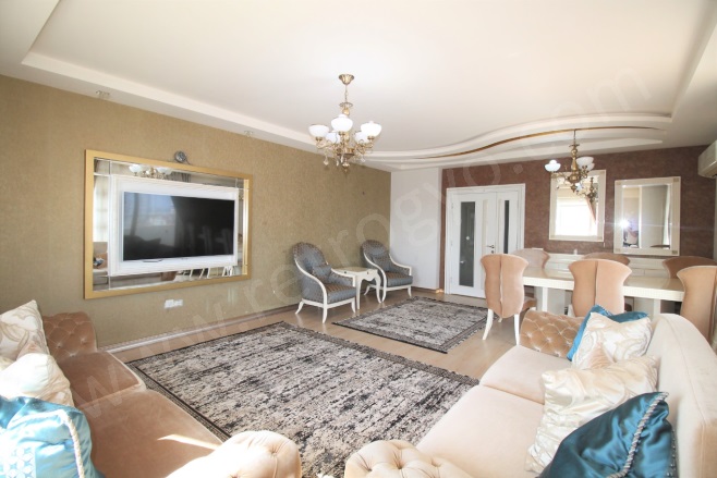 Güvenevler Mah. Yenişehir Kiralık Daire |  3+1 Oda | 200M2 Aylık 65.000Tl  Krediye Uygun  Eşyalı  | 12. Kat | Doğalgaz(Kombi) | 2 Banyo | 3 Yatak Odası Resim-2