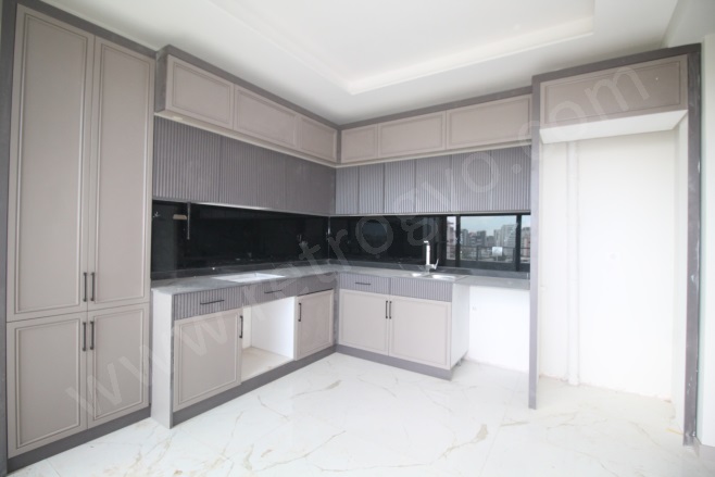 Çiftlikköy Mah. Yenişehir Satılık Daire |  3+1 Oda | 180M2 8.500.000Tl  Krediye Uygun  | 6. Kat | 2 Banyo | 3 Yatak Odası Resim-3