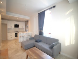 Mezitli Davultepe Mah. Satılık Daire 2+1 120 M2 | 1. Kat | Doğalgaz(Kombi) | 2 Banyo | 2 Yatak Odası